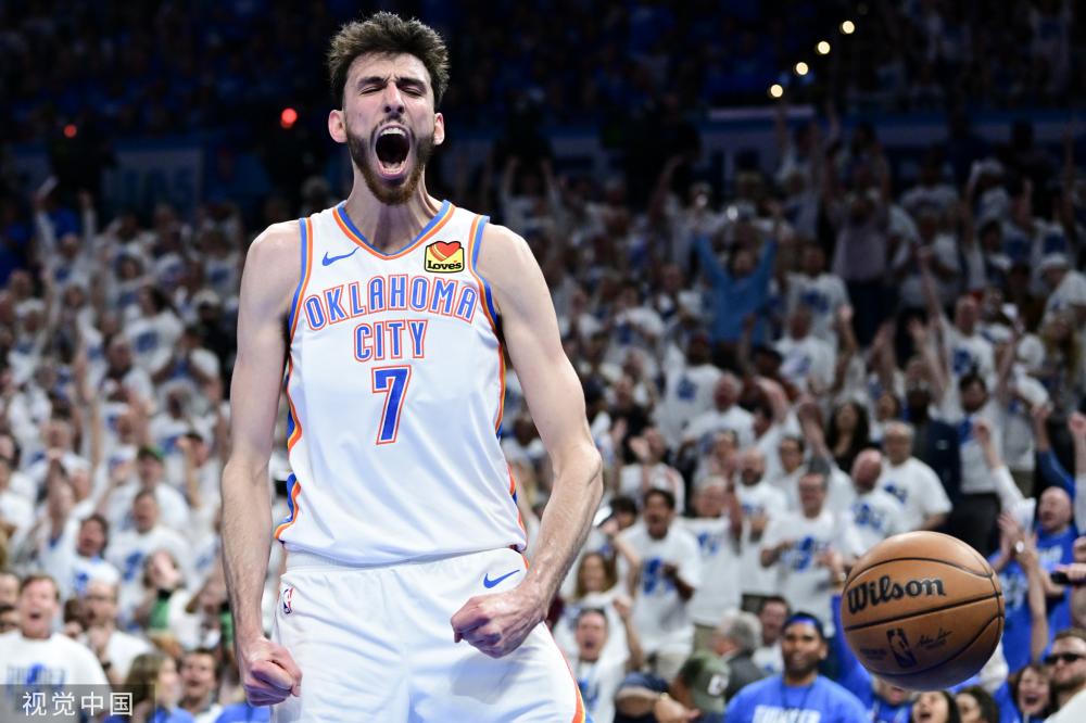 首先调整了 首先调整了