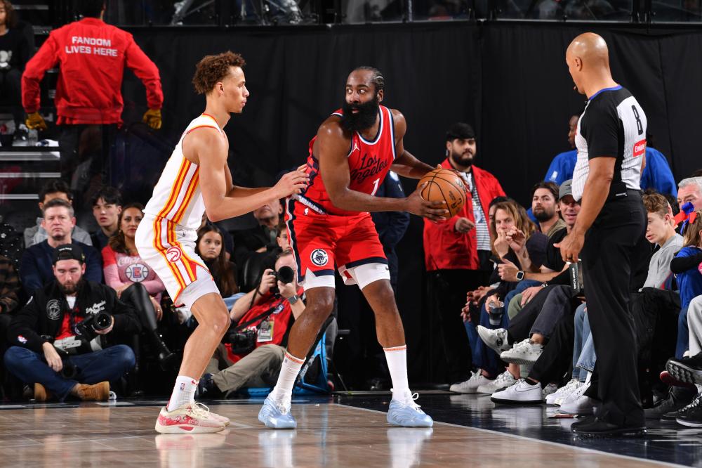 凭借近期强 凭借近期强