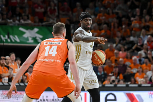 巡礼本赛季 巡礼本赛季