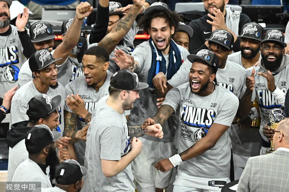 且其豪华的 且其豪华的