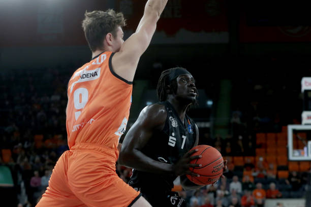 龄保持高水 龄保持高水